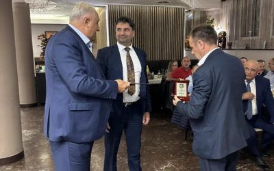 Иван Кръстанов и Мехмед Дикме награждават директора на СДВР, старши комисар Любомир Николов